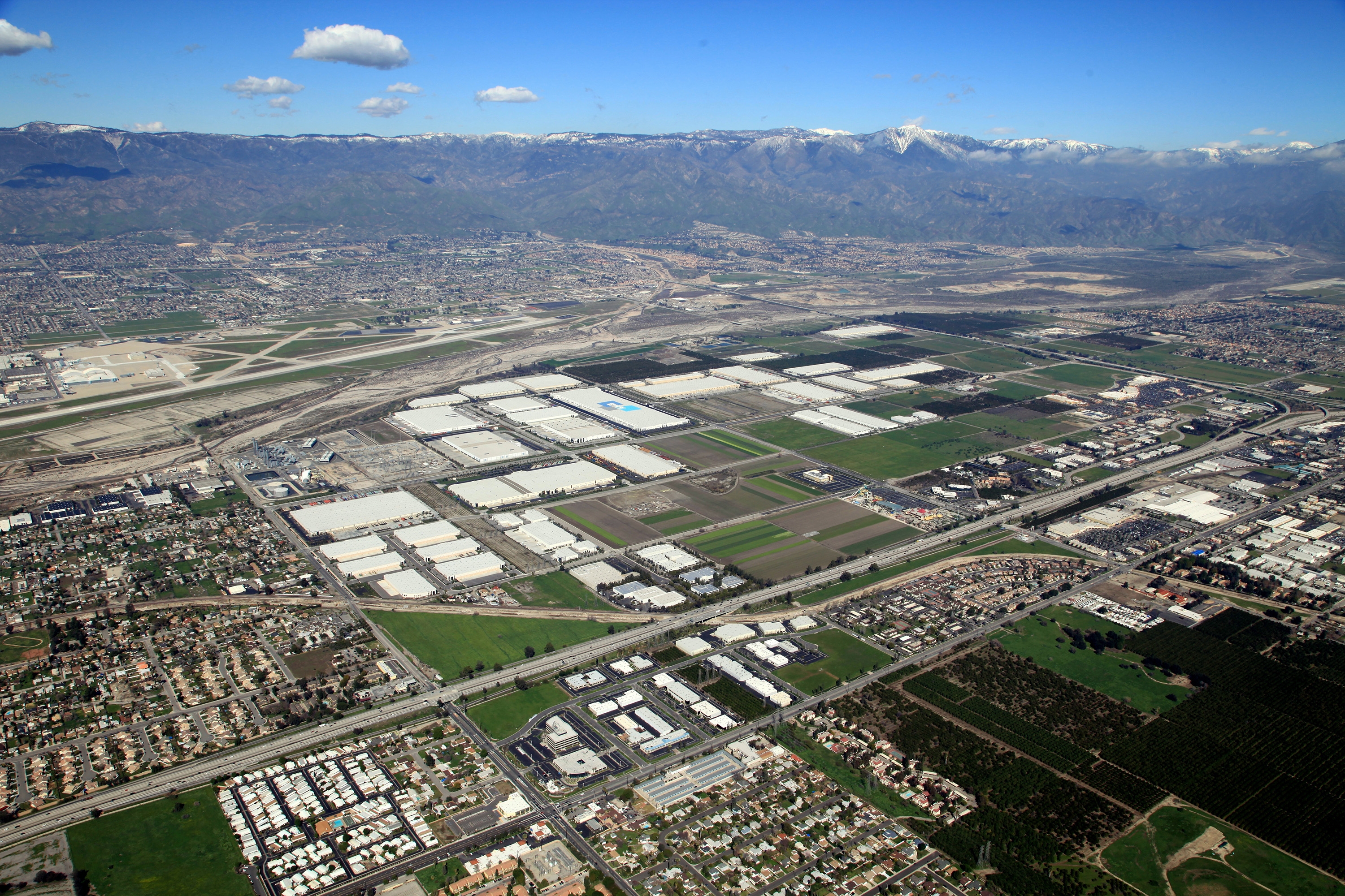 Logistics & Distribution by the Numbers background image